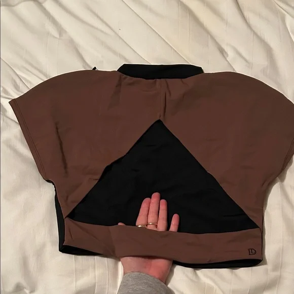 Daughter Lessons GNO Crop Top - Picture 9 of 9